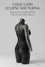 Babydoll negro de malla - detalle de arneses en piernas
